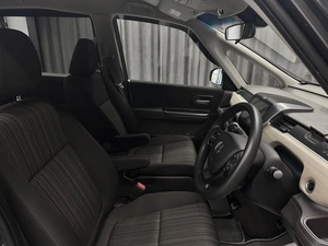 Минивэн Honda Freed 2018 года, 1345000 рублей, Красноярск