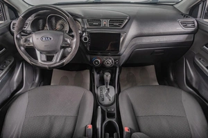 Седан Kia Rio 2012 года, 899000 рублей, Томск