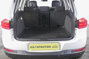 Внедорожник Volkswagen Tiguan 2011 года, 1339000 рублей, Кемерово