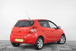 Хетчбэк Hyundai i20 2010 года, 529000 рублей, Кемерово