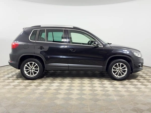 Внедорожник Volkswagen Tiguan 2012 года, 1463900 рублей, Казань