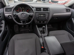 Седан Volkswagen Jetta 2015 года, 1199000 рублей, Саратов