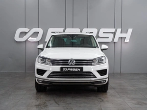 Внедорожник Volkswagen Touareg 2015 года, 2599000 рублей, Воронеж