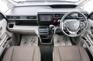 Минивэн Honda Stepwgn 2017 года, 1679000 рублей, Красноярск