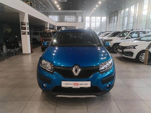 Хэтчбек Renault Sandero 2015 года, 990000 рублей, Орёл