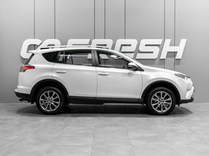 Внедорожник Toyota RAV4 2015 года, 2320000 рублей, Тюмень