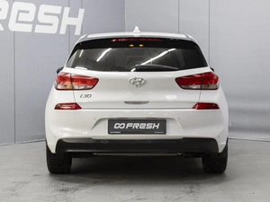 Хетчбэк Hyundai i30 2017 года, 1790000 рублей, Омск