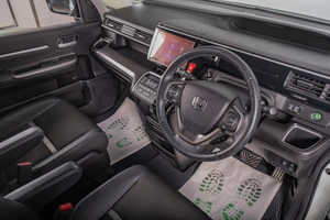 Минивэн Honda Stepwgn Spada 2021 года, 2879000 рублей, Томск