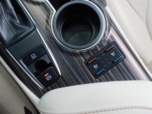 Седан Toyota Camry 2018 года, 3199000 рублей, Тюмень