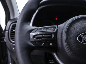 Седан Kia Rio 2020 года, 1369000 рублей, Красноярск