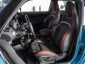 Хетчбэк MINI John Cooper Works 2019 года, 2760000 рублей, Краснодар