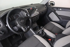 Внедорожник Volkswagen Tiguan 2011 года, 969000 рублей, Пермь