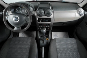 Хетчбэк Renault Sandero 2011 года, 519000 рублей, Тюмень