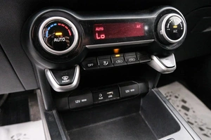 Седан Kia Rio 2020 года, 1499000 рублей, Красноярск