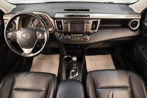 Внедорожник Toyota RAV4 2013 года, 2069000 рублей, Челябинск