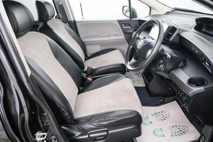 Минивэн Honda Freed 2010 года, 999000 рублей, Красноярск