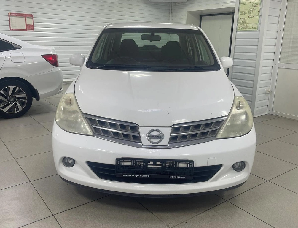 Седан Nissan Tiida 2010 года, 699000 рублей, Ачинск