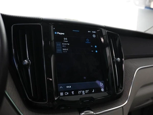 Внедорожник Volvo XC60 2021 года, 3683055 рублей, Москва