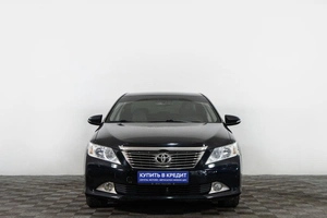 Седан Toyota Camry 2013 года, 1799000 рублей, Сургут