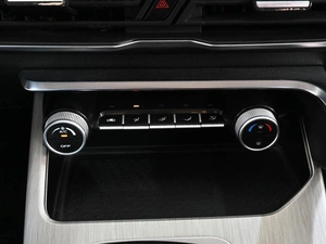 Внедорожник Geely Coolray 2023 года, 1410000 рублей, Аксай