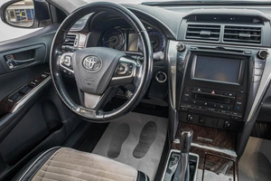 Седан Toyota Camry 2018 года, 2599000 рублей, Барнаул