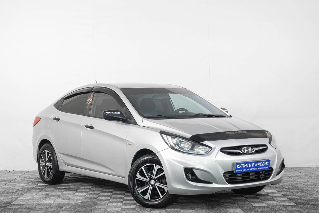 Седан Hyundai Solaris 2013 года, 799000 рублей, Кемерово