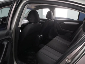 Седан Volkswagen Passat 2013 года, 1344000 рублей, Воронеж