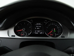 Седан Volkswagen Passat 2012 года, 1350050 рублей, Москва