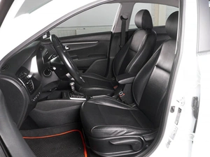 Седан Kia Rio 2020 года, 1872000 рублей, Красный Пахарь