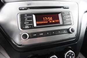 Седан Kia Rio 2017 года, 849000 рублей, Красноярск