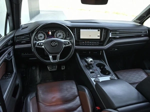 Внедорожник Volkswagen Touareg 2019 года, 3850000 рублей, Краснодар