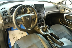 Седан Opel Insignia 2013 года, 1049000 рублей, Омск