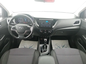 Седан Hyundai Solaris 2018 года, 1430000 рублей, Клинцы