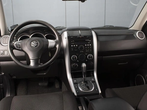 Внедорожник Suzuki Grand Vitara 2010 года, 990000 рублей, Омск