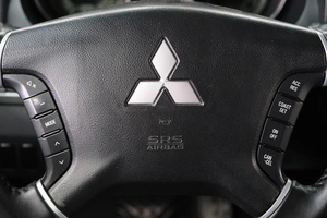 Внедорожник Mitsubishi Pajero 2011 года, 1779000 рублей, Омск