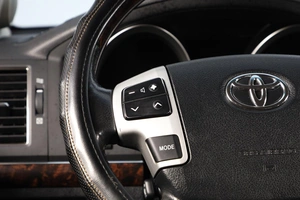 Внедорожник Toyota Land Cruiser 2015 года, 5649000 рублей, Новосибирск