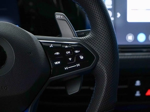 Универсал Volkswagen Golf R 2021 года, 5399077 рублей, Москва