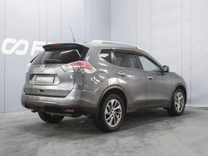 Внедорожник Nissan X-Trail 2015 года, 1540000 рублей, Омск