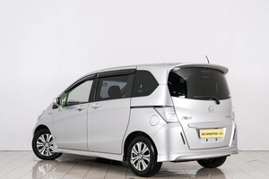 Минивэн Honda Freed 2013 года, 1129000 рублей, Красноярск