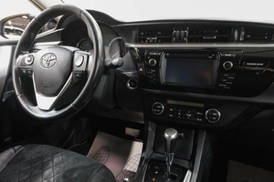 Седан Toyota Corolla 2013 года, 1399000 рублей, Новокузнецк