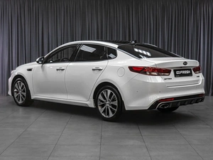 Седан Kia Optima 2017 года, 1979000 рублей, Тюмень