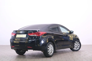 Седан Hyundai Elantra 2012 года, 859000 рублей, Омск