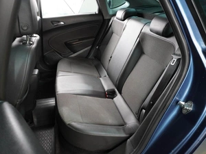 Седан Opel Astra 2013 года, 999000 рублей, Воронеж