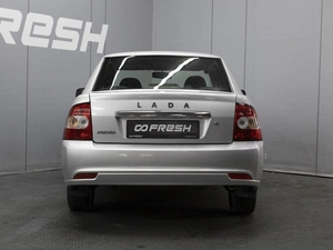 Седан ВАЗ (LADA) Priora 2016 года, 480000 рублей, Омск