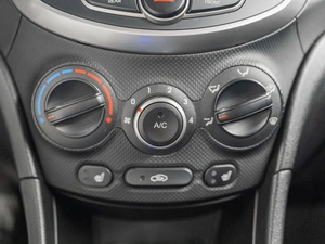 Седан Hyundai Solaris 2016 года, 1150000 рублей, Красноярск