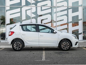 Хетчбэк Renault Sandero 2021 года, 1120000 рублей, Краснодар