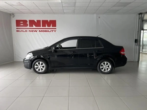 Хэтчбек Nissan Tiida 2013 года, 780000 рублей, Курск