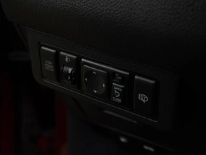 Хетчбэк Nissan Tiida 2013 года, 699000 рублей, Воронеж