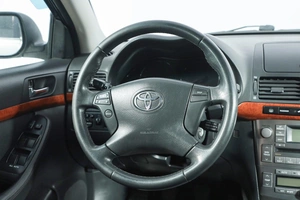 Седан Toyota Avensis 2006 года, 729000 рублей, Новосибирск