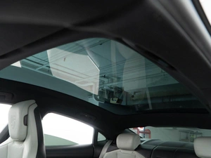 Седан Porsche Taycan 2021 года, 6498999 рублей, Москва